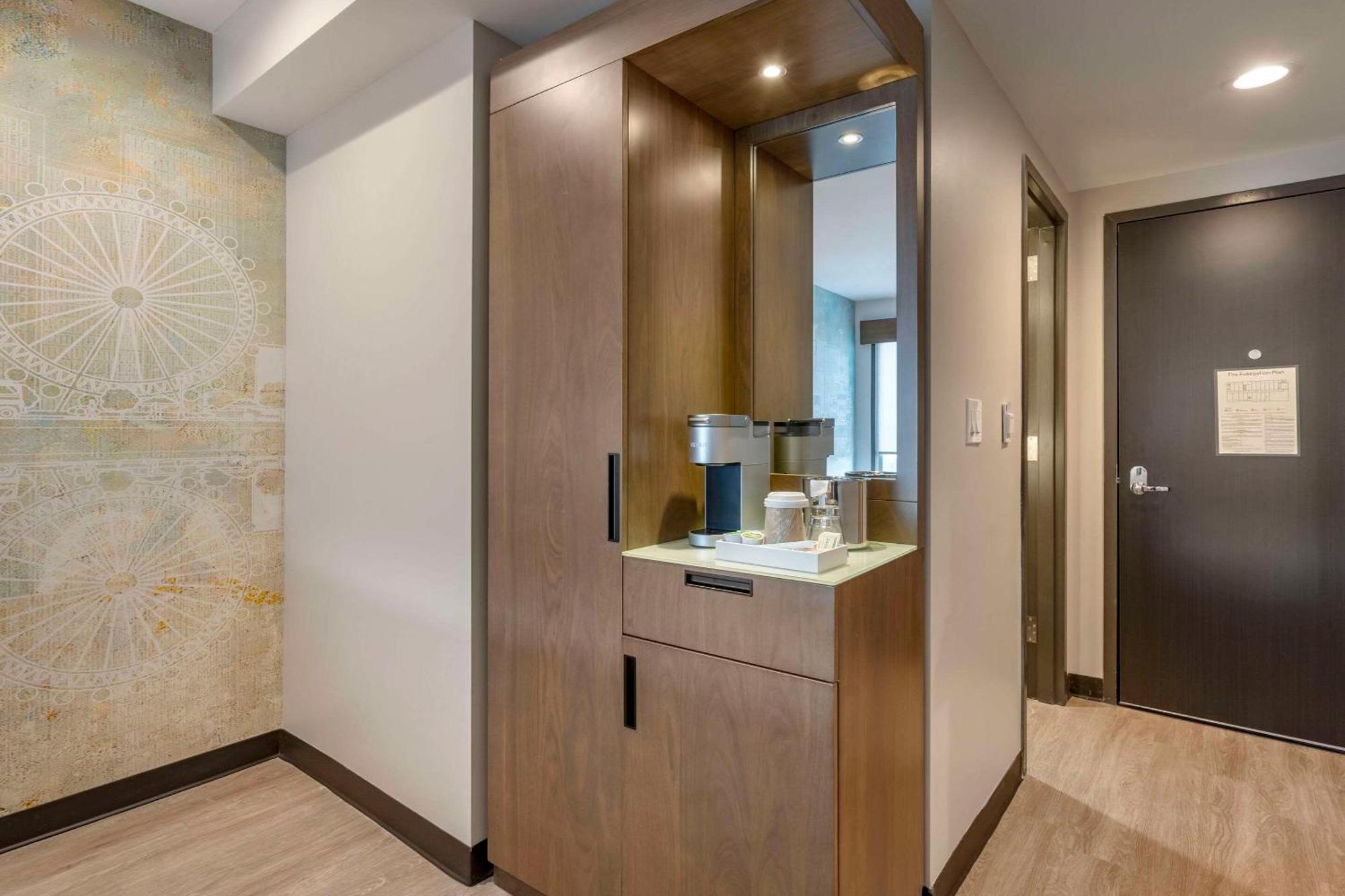 Hotel Cambria Universal Blvd