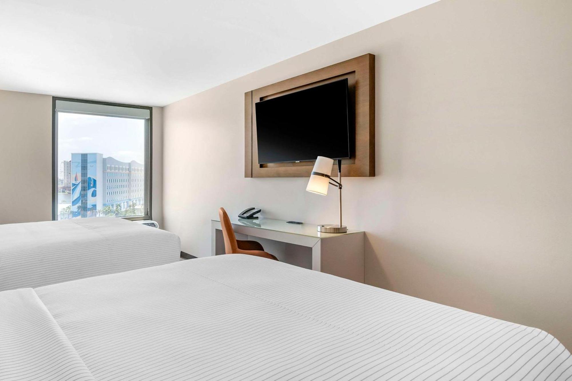 Cambria Universal Blvd 4* Orlando